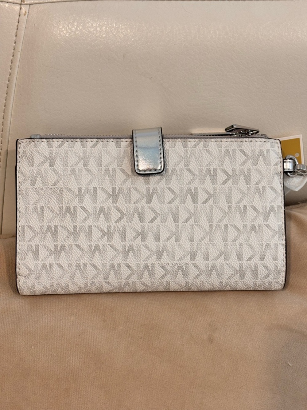 Michael Kors Jet Set Travel Large Embellished Signature Logo Wristlet NWT $278+ - Picture 8 of 14
